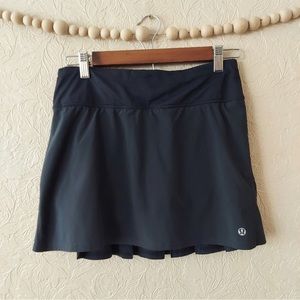 Lululemon Circuit Breaker Black Mini Pleated Athletic Skort Tennis Skirt Size 4